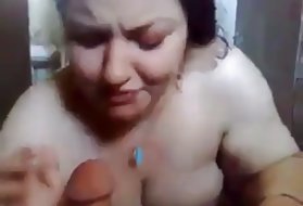انجمن از اولین شخص با یک دختر زیبا فرشته نزولی از بهشت ​​برای خنثی کردن گناه تشنگی مرد در رابطه جنسی است